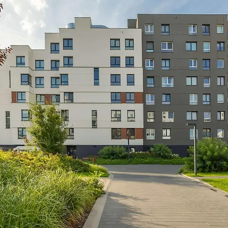 アパート Spacious With A Balcony, Parking And Air-conditioning By Renters
